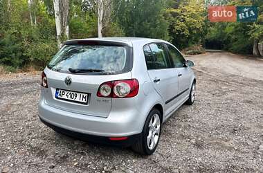 Хетчбек Volkswagen Golf 2005 в Запоріжжі