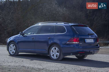 Универсал Volkswagen Golf 2010 в 