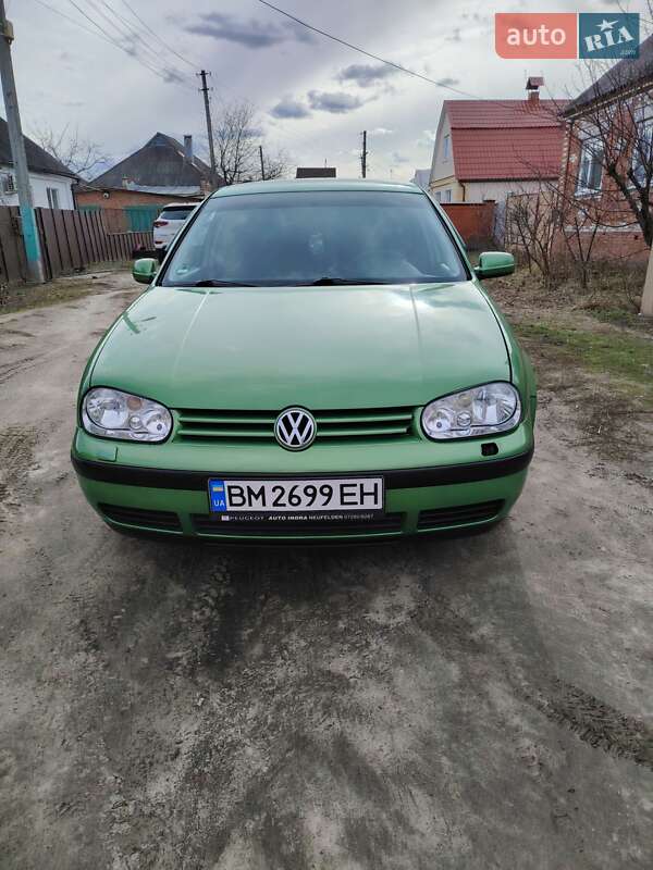 Хэтчбек Volkswagen Golf 1998 в Ахтырке