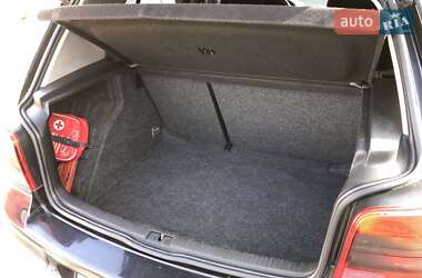 Хетчбек Volkswagen Golf 2003 в Дрогобичі