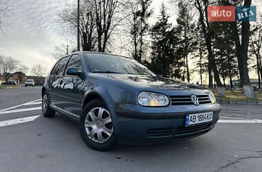 Хетчбек Volkswagen Golf 2003 в Вінниці