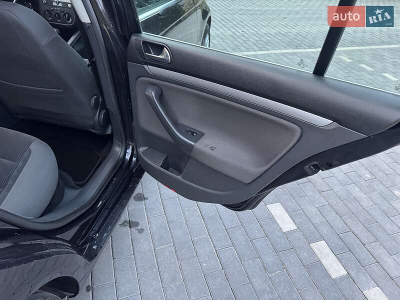 Универсал Volkswagen Golf 2007 в Шепетовке