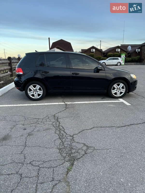 Хэтчбек Volkswagen Golf 2008 в Белой Церкви