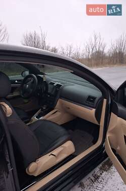Хэтчбек Volkswagen Golf 2006 в 