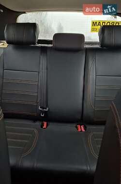Хэтчбек Volkswagen Golf 2006 в 
