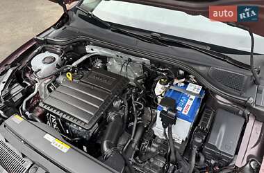 Хетчбек Volkswagen Golf 2021 в Києві