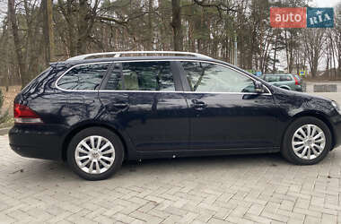 Універсал Volkswagen Golf 2010 в 