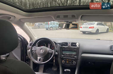 Універсал Volkswagen Golf 2010 в 