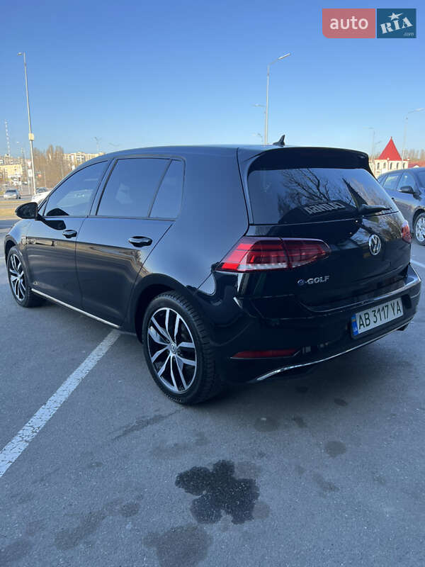 Хетчбек Volkswagen Golf 2020 в Вінниці