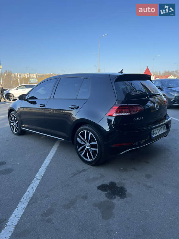 Хетчбек Volkswagen Golf 2020 в Вінниці