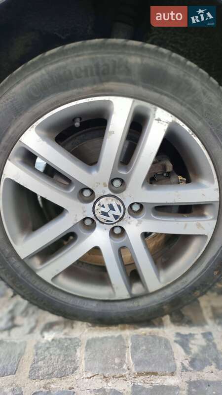 Універсал Volkswagen Golf 2012 в Вараші