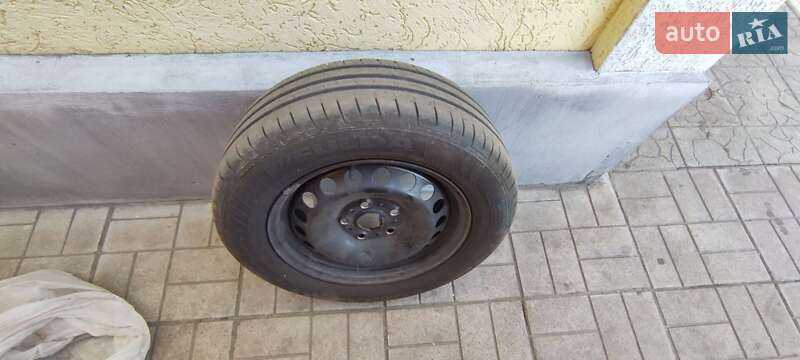 Универсал Volkswagen Golf 2015 в Овруче