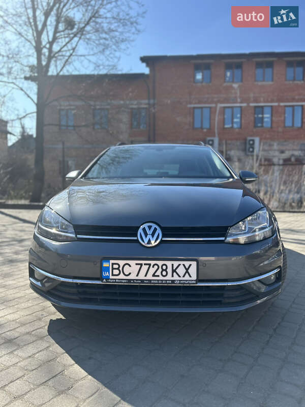 Универсал Volkswagen Golf 2017 в Львове