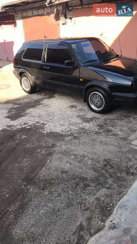 Хетчбек Volkswagen Golf 1991 в 