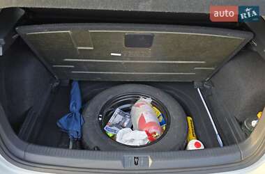 Хетчбек Volkswagen Golf 2018 в 