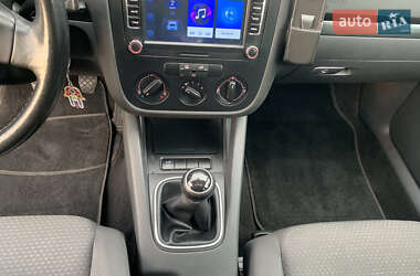 Хетчбек Volkswagen Golf 2008 в 