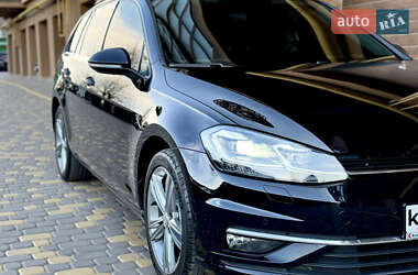 Універсал Volkswagen Golf 2017 в 