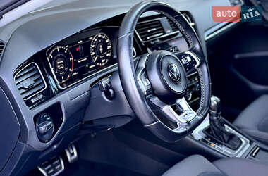 Універсал Volkswagen Golf 2017 в 