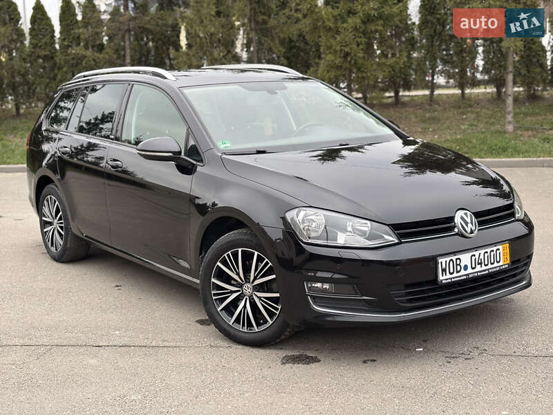 Универсал Volkswagen Golf 2017 в 