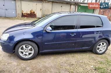 Хетчбек Volkswagen Golf 2006 в 