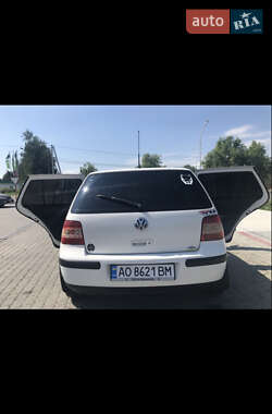 Хетчбек Volkswagen Golf 1998 в 