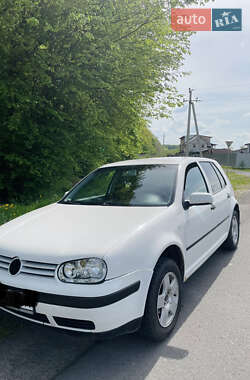 Хетчбек Volkswagen Golf 1998 в 