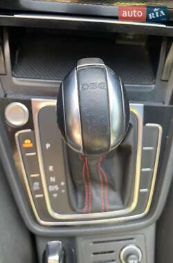 Хетчбек Volkswagen Golf 2016 в 