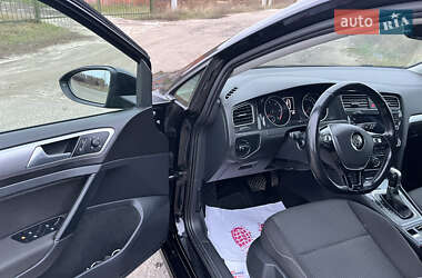 Універсал Volkswagen Golf 2017 в Охтирці