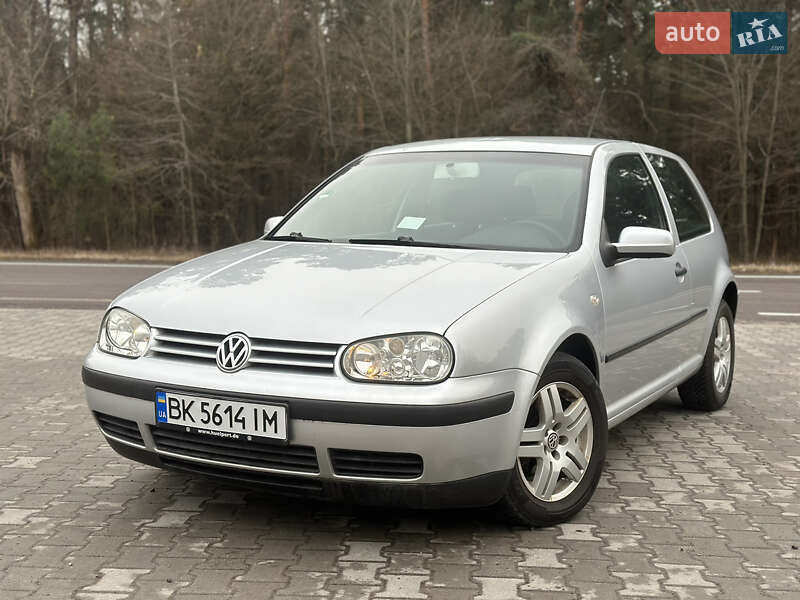 Volkswagen Golf 2002
