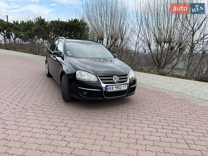 Универсал Volkswagen Golf 2007 в Черновцах