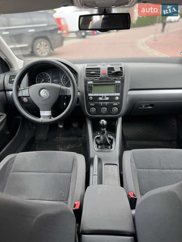 Универсал Volkswagen Golf 2007 в Черновцах
