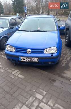 Хетчбек Volkswagen Golf 1999 в 