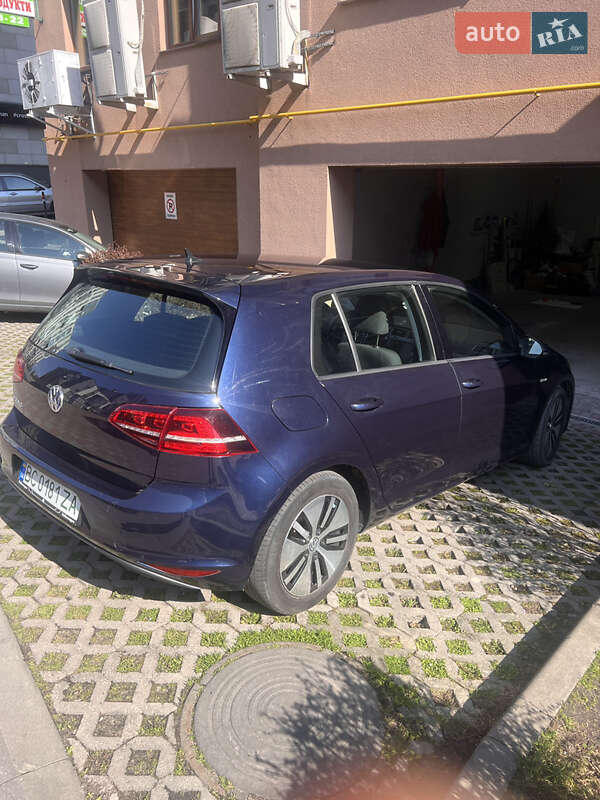 Універсал Volkswagen Golf 2015 в Львові