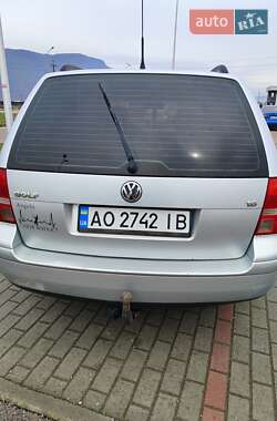 Универсал Volkswagen Golf 2003 в 
