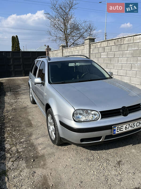 Универсал Volkswagen Golf 2006 в 
