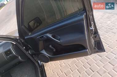 Хэтчбек Volkswagen Golf 1994 в 