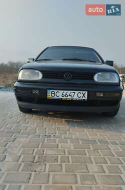 Хэтчбек Volkswagen Golf 1994 в 