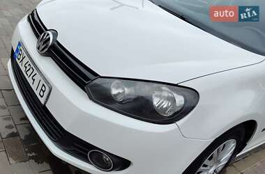 Хэтчбек Volkswagen Golf 2009 в 