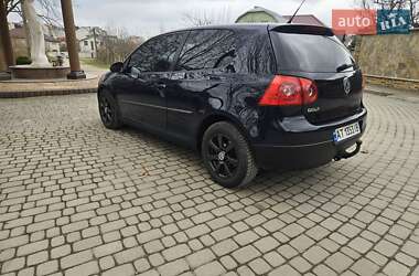 Хэтчбек Volkswagen Golf 2006 в 