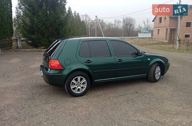Хэтчбек Volkswagen Golf 1998 в 