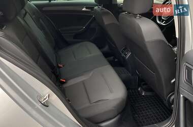 Хэтчбек Volkswagen Golf 2020 в 