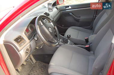 Універсал Volkswagen Golf 2009 в 