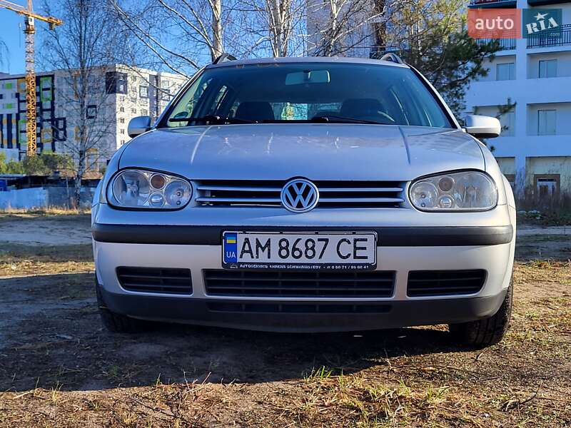 Volkswagen Golf 2000