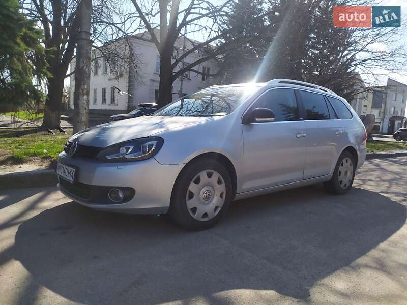 Универсал Volkswagen Golf 2012 в Житомире
