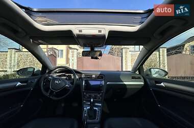 Універсал Volkswagen Golf 2018 в 