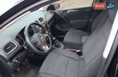 Хетчбек Volkswagen Golf 2009 в 