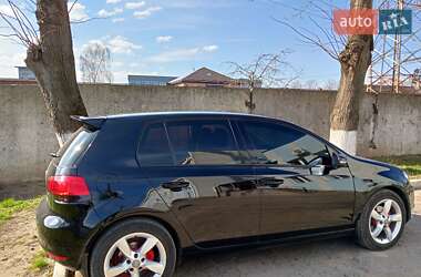 Хетчбек Volkswagen Golf 2009 в 