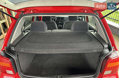 Хэтчбек Volkswagen Golf 1997 в 