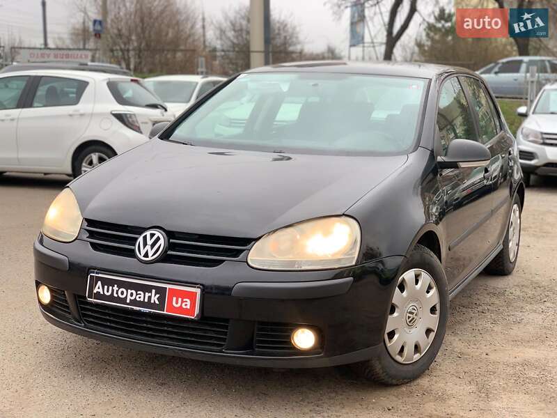 Хэтчбек Volkswagen Golf 2006 в 