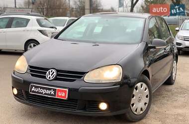 Хэтчбек Volkswagen Golf 2006 в 